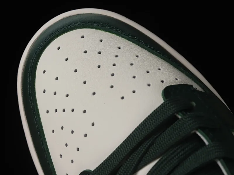 All categories Nk SB Dunk series Nk SB Dunk Low low-top sneakers Nk Dunk Low "Gorge Green" retro white and green SB low-top sports and leisure sneakers DD1503-300